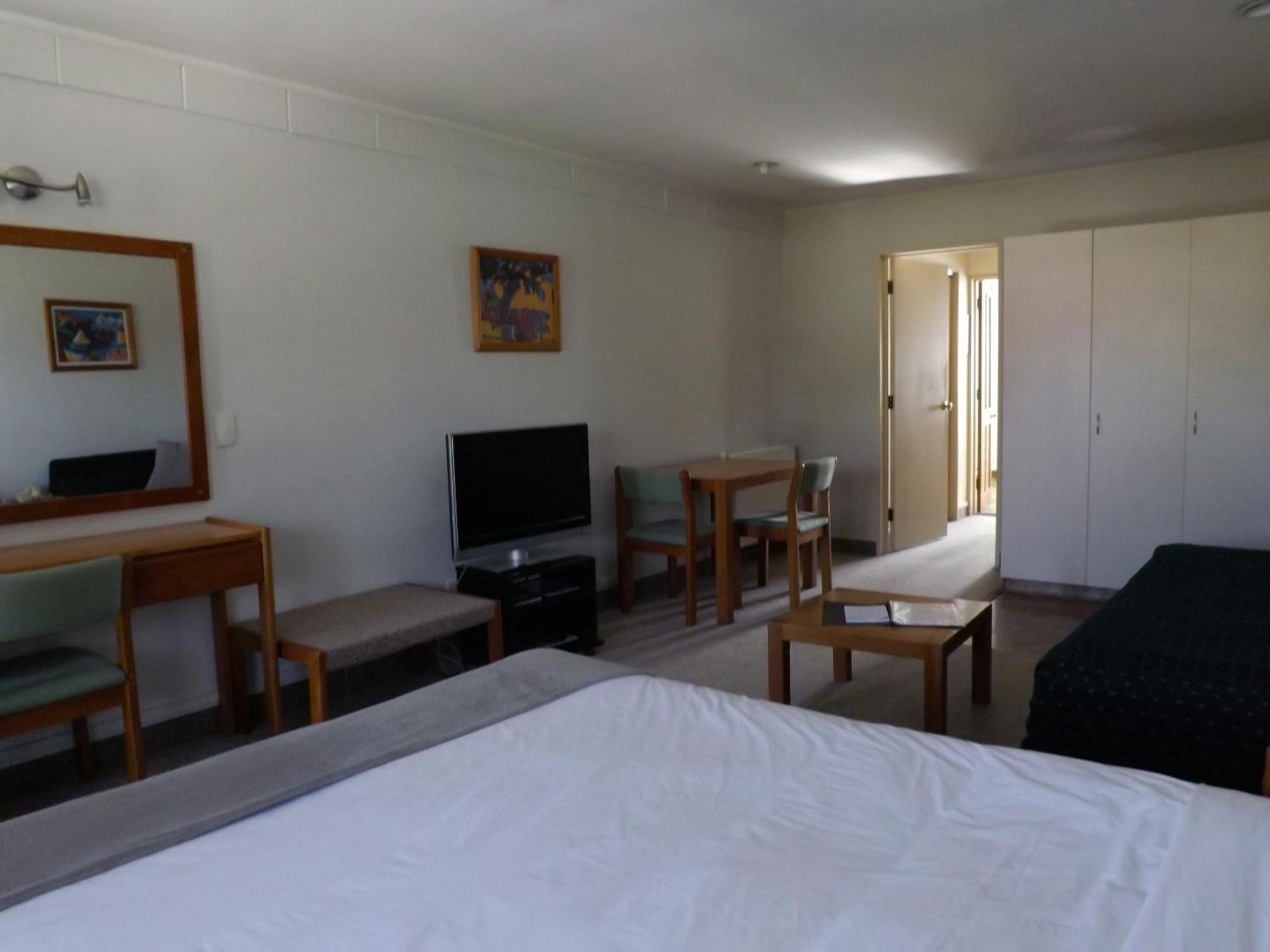 Karaka Tree Motel Taupomeer Buitenkant foto